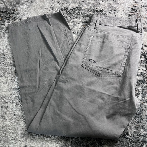 Oakley Other - Oakley Men's Chino Pants Gray Men's Size 38W x 32L Regular Fit